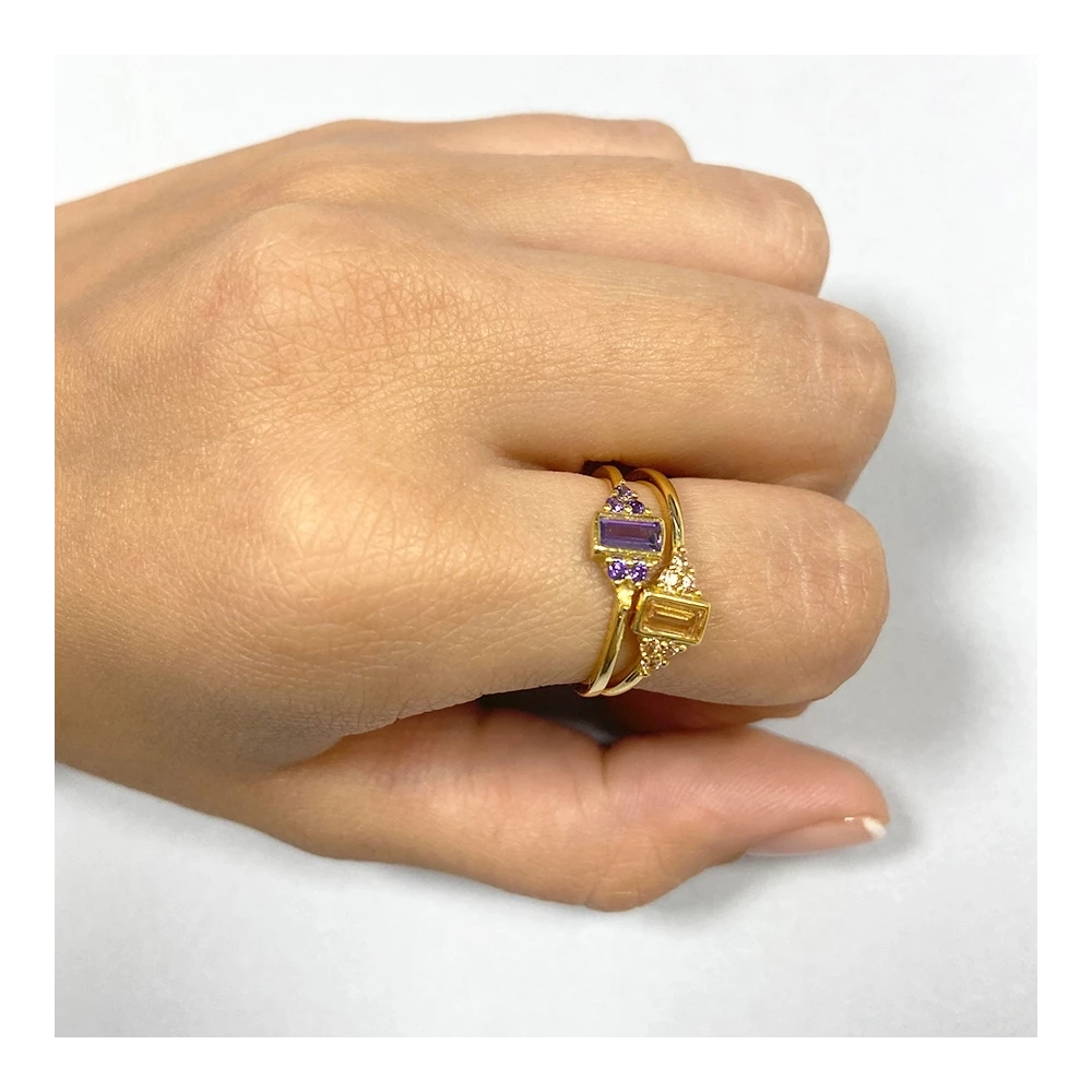 Anillo piedra central
